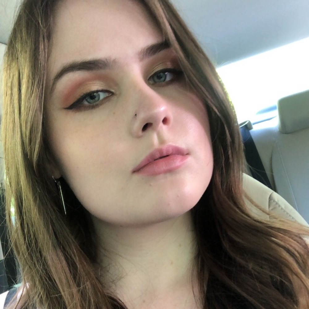 Meet your Posher, Katelyn